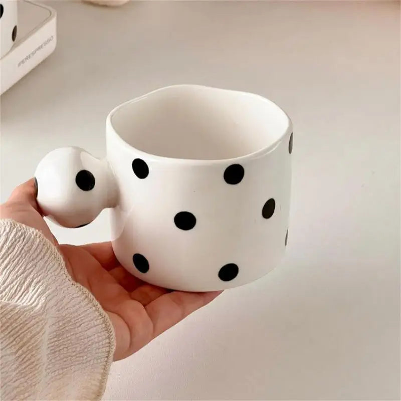 Hepburn black and white polka dot spherical irregular mug minimalist ceramic cup